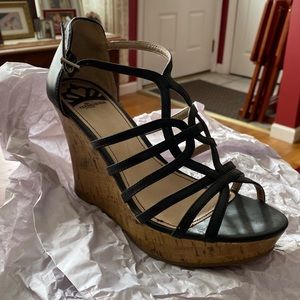 Fergalious Black Wedge Sandal Size 6 1/2